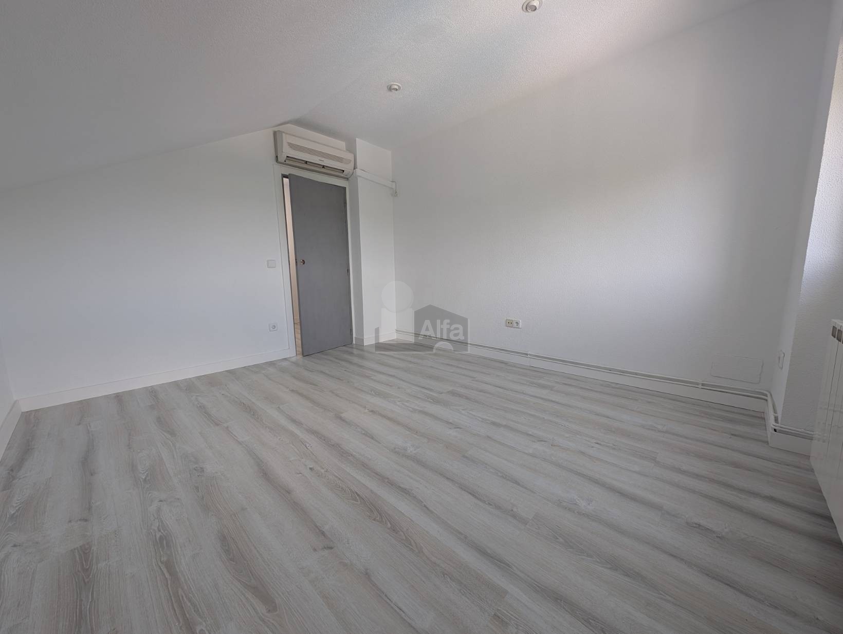Casa en alquiler  Fuente el Saz de Jarama, Madrid  8/43