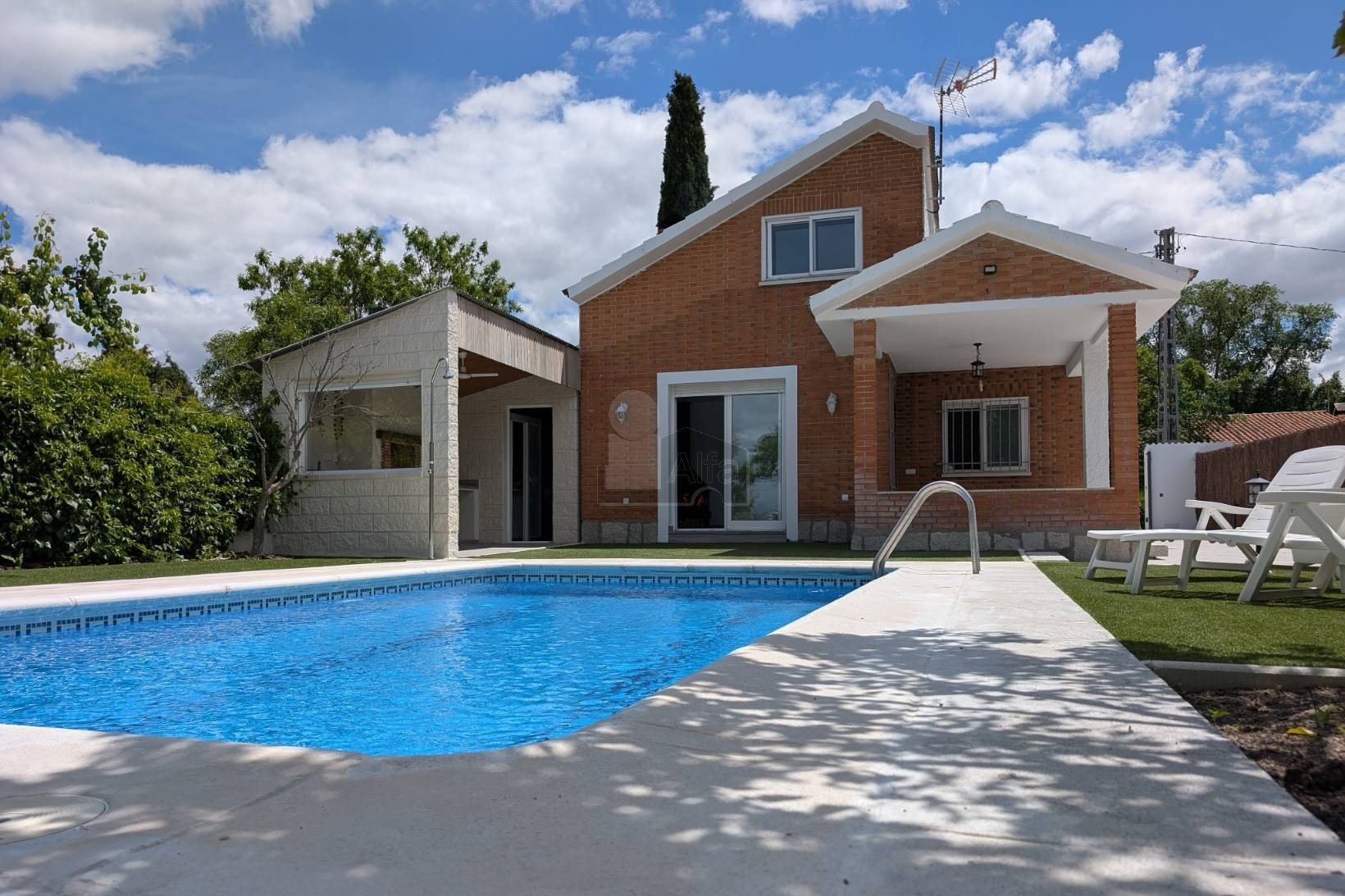 Casa en alquiler  Fuente el Saz de Jarama, Madrid  2/43