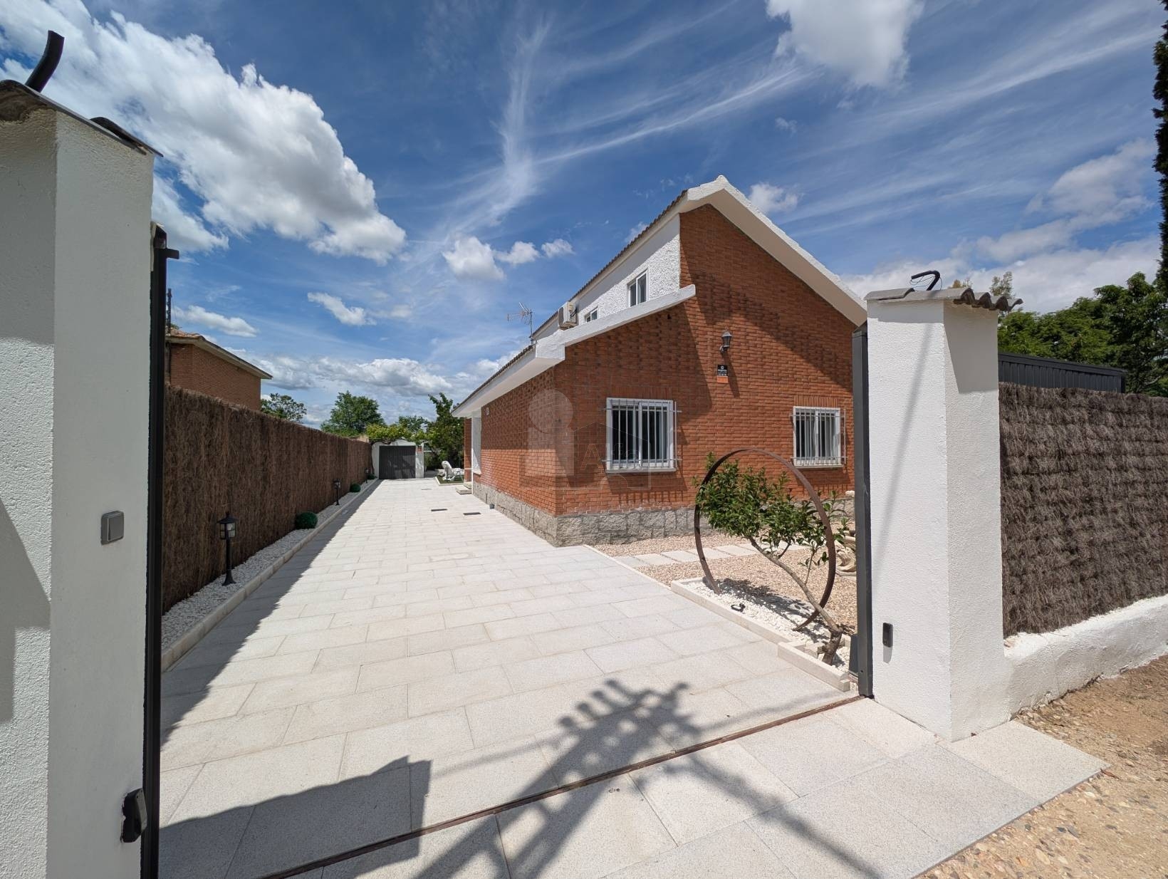 Casa en alquiler  Fuente el Saz de Jarama, Madrid  42/43