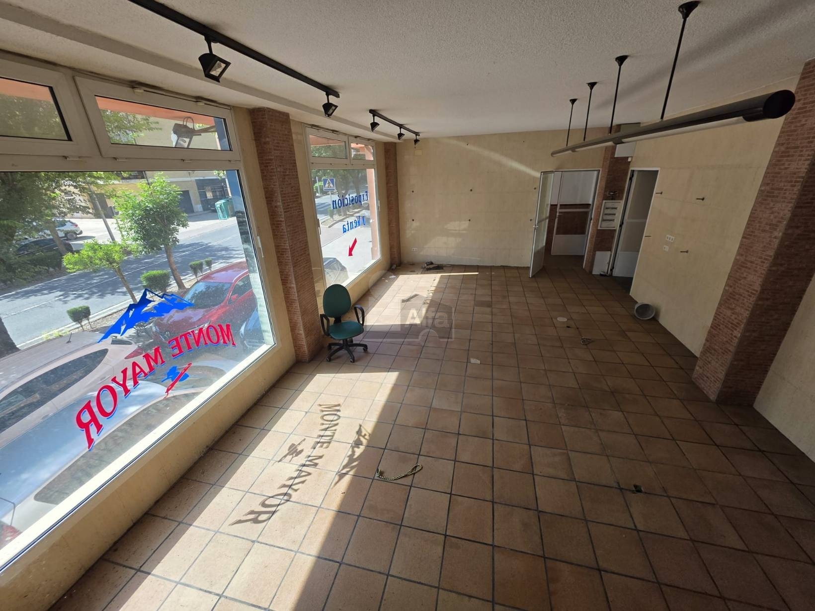 Local en venta en Baños de Montemayor 4/27