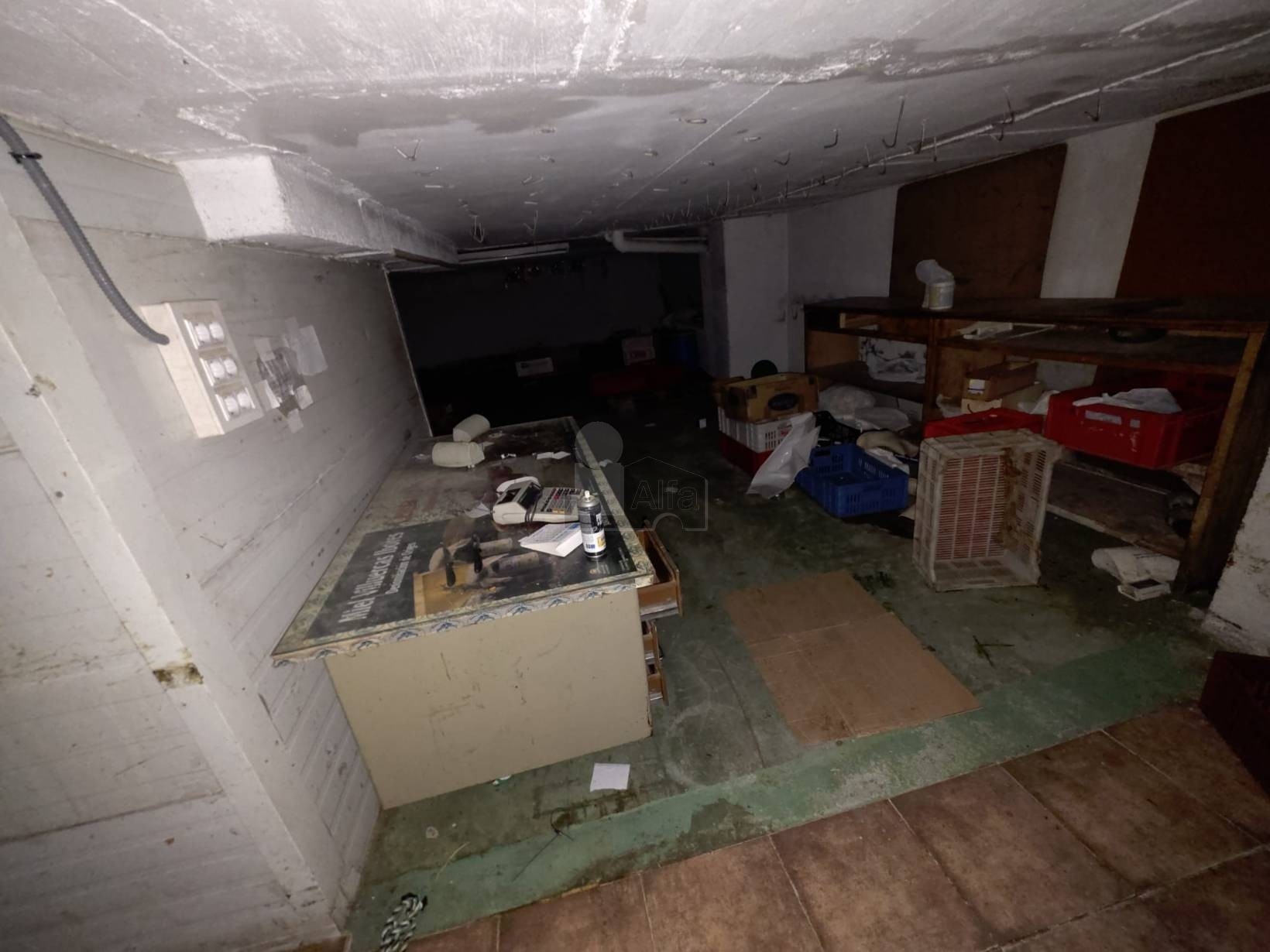 Local en venta en Baños de Montemayor 26/27